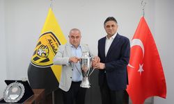Aliağaspor FK, 2. Lig kupasını TFF’den teslim aldı