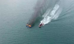 Antalya açıklarında tatbikat helikopteri denize acil iniş yaptı