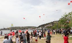 Bayraklı’da 19 Mayıs coşkusu Anıl Piyancı ile dorukta!