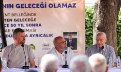 Buca’da 50 yıl arayla aynı koltuğa oturan iki başkan bir araya geldi