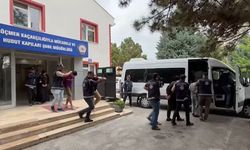 Göçmen kaçakçılığı organizatörlerine operasyon: 8 tutuklama
