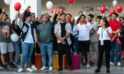 İzmir Güzelbahçe’de gençler yaza merhaba dedi