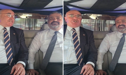 Mahmut Tanal İzmir’de Devrim Marşı söyledi