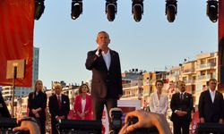 Özgür Özel İzmir'den Erdoğan'a seslendi: "Gözlerinin içine baka baka söylüyorum"