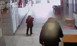 Sınıfta ölümle burun buruna gelen öğrenciyi öğretmen kurtardı