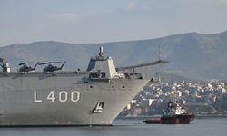 TCG Anadolu İzmir'de