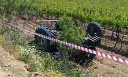 Traktörüyle üzüm bağlarına uçan çiftçi hayatını kaybetti