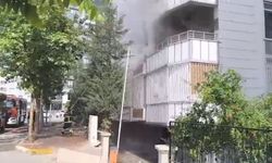 Yangın nedeniyle apartmanda mahsur kalan 4 kişi kurtarıldı