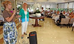 "Yılın Annesi" hayvansever Esra Kuşçu oldu