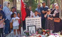 Ferdi Zeyrek’in mezarı Babalar Günü’nde ziyaretçi akınına uğradı