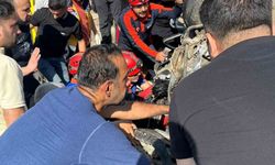 İstinat duvarına çarpan araçta sıkışan 2 kişi kurtarıldı