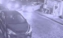 Bodrum’da alkollü sürücü ortalığı birbirine kattı: iş yerlerine ve araçlara çarptı