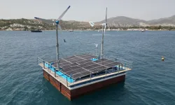 Bodrum'da deniz suyu güneş ve rüzgarla arıtılıyor