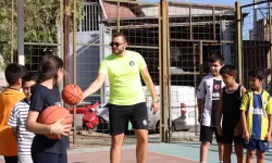 Karabağlar'da çocuklar 'yaz spor'larını sevdi