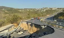 Kuşadası-Söke karayolu çöktü