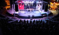 Marmaris Sahili'nde müzik ve dans rüzgarı esecek