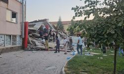 Sondakika... Sındırgı'da 6.1'lik deprem 1 ev yıkıldı, hasar gören yapılar var