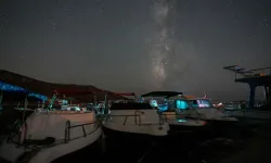 Urla Zeytineli Plajı’nda Samanyolu büyüledi