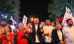 Zafer Korteji Buca’yı aydınlattı
