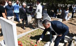 Keşan’da merhum yerel yöneticiler mezarları başında anıldı