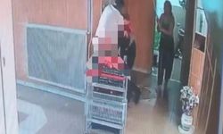 Bina görevlisini eşinin yanında defalarca bıçaklamış