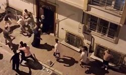 Çocukların kavgasına aileler karıştı, ortalık savaş alanına döndü
