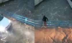 İzmir'de sağanak hayatı felç etti: Karabağlar Deresi taştı