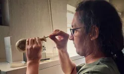 Bergama'da 1900 yıllık şişede insan dışkısından yapılmış ilaç bulundu