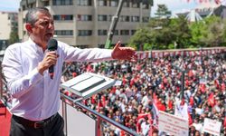 CHP Lideri Özgür Özel Karaman'da Konuşuyor