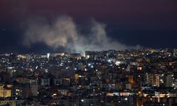 İsrail, Beyrut'un Dahiye bölgesini bombaladı