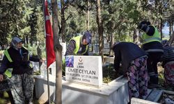 Torbalı Belediyesi'nden şehit kabirlerine vefa dokunuşu