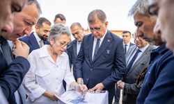 İzBB'den açılışlar, temel atma ve anahtar teslim törenleri