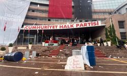 CHP Genel Merkezi'nde hasar onarılıyor