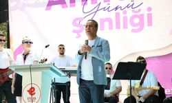 Efeler'de Anneler Günü: Başkan Yetişkin buluştu