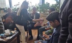 Kılıçdaroğlu ekibinden CHP Genel Merkezi'nde kutlama