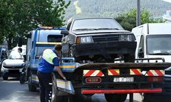 Manisa'da sokaklar atıl ve hurda araçlardan temizleniyor