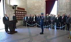 Mansur Yavaş'tan seçim sonrası Anıtkabir ziyareti