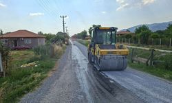 Efeler'de asfaltlama çalışmaları hız kazandı
