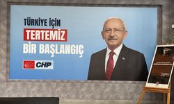 CHP İzmir'de Özgür Özel'den eser kalmadı