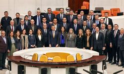 Yeni Parti'de 8 kurucu İzmir'den