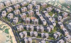 3 aydır maaş alamayan işçiler çatıya çıktı