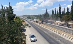 Bursa-İzmir yolunda yangın,trafik durma noktasına geldi.