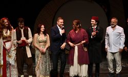 Balıkesir Şehir Tiyatrosu'nda tarihi gece