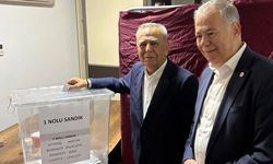 Aziz Kocaoğlu oyunu Urla'da kullandı