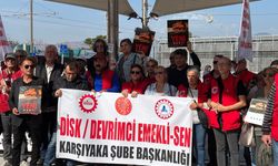Emeklilerden 'sansür ve kayyıma karşı' dayanışma gösterisi