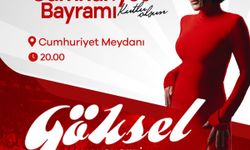 Manisa'da Cumhuriyet Coşkusu Göksel Konseriyle Sürecek
