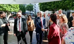 Mansur Yavaş'tan Vahap Seçer'in ailesine ziyaret