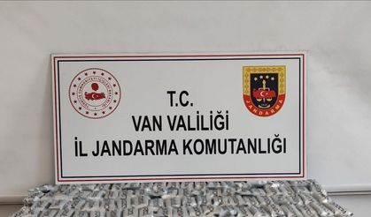 Van’da kaçak sigara operasyonu