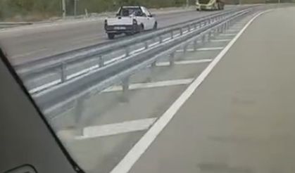 Kilometrelerce yolu ters şeritten gitti