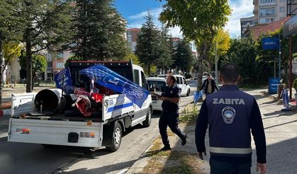 Uşak Belediyesi'nden 'Kaldırımlar Yayalarındır' denetimi